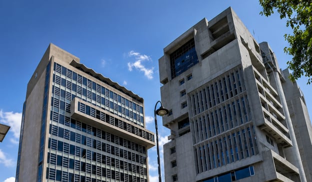 FMI alerta Deuda en disputa con la CCSS amenaza sostenibilidad fiscal