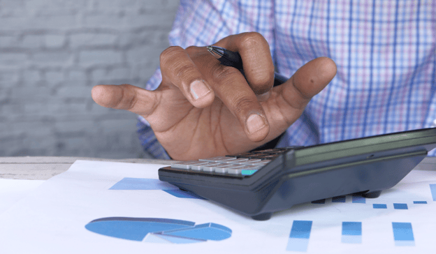 Ventajas competitivas al cumplir con la razonabilidad del precio