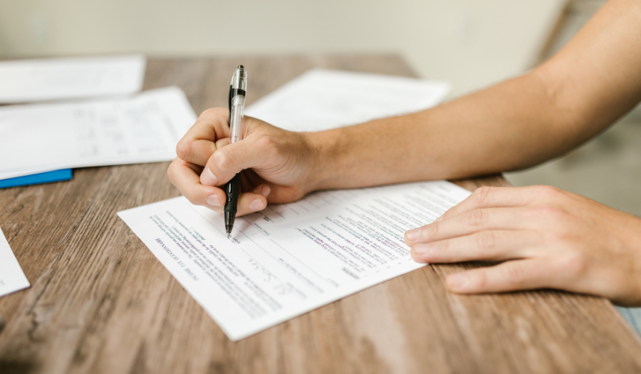 ¿Por qué los machotes de contrato de trabajo son un riesgo legal