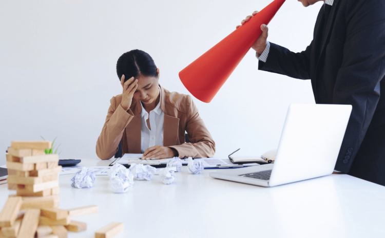 ¿Qué es el acoso laboral y cómo proceder legalmente cuando se presenta?