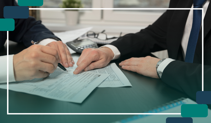Reporte erroneo de morosidad tributaria: ¿Cómo probar el daño empresarial?